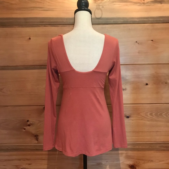 Victoria’s Secret Peach Bra Top - Picture 4 of 8